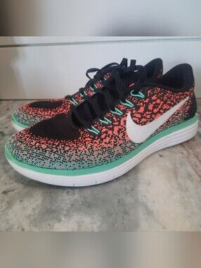 Women's 7.5 Nike Free RN Distance